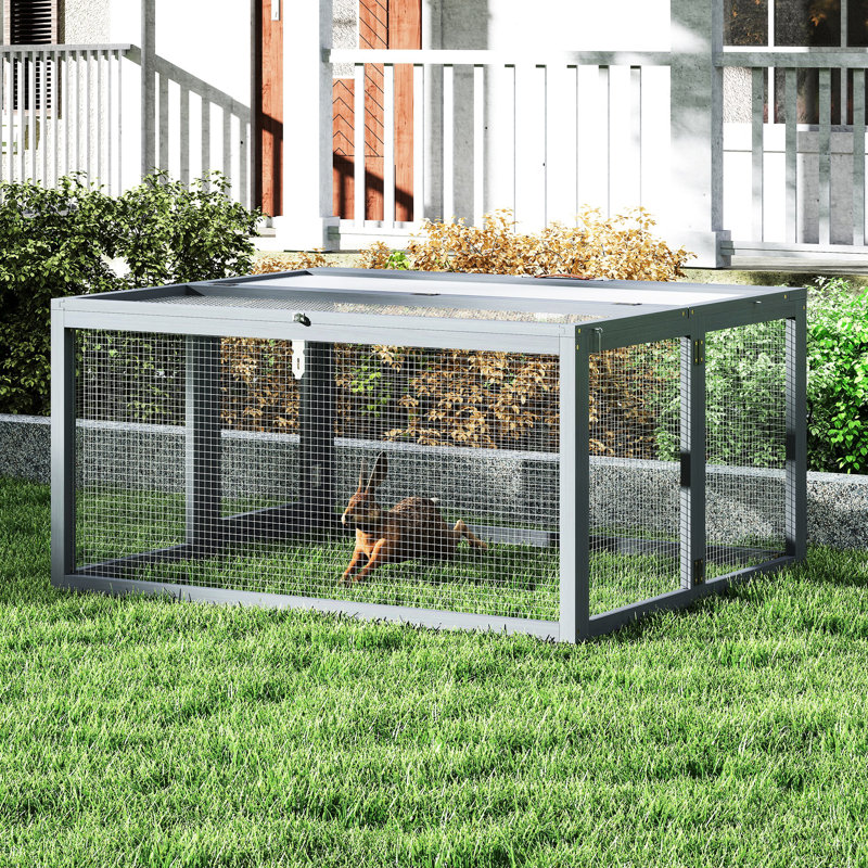 Lapin pliant avec portes verrouillables, finition grise, fait de sapin et de grillage galvanisé, spacieux pour la détente des lapins, stabilité des piquets de sol, déplié L 43,3 po x l 37 po H 21,3 po, plié l 21,3 po H 5,3 po