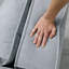 Causeuse en chenille gris clair
