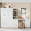 Armoire multifonctionnelle avec bureau convertible, tringle suspendue et tiroirs de rangement - idéale pour la chambre à coucher, le vestiaire et la buanderie