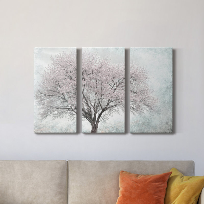 A Feel Of Spring I - Ensemble de 3 impressions sur toile tendue, H 60 po x l 120 po x P 1 po