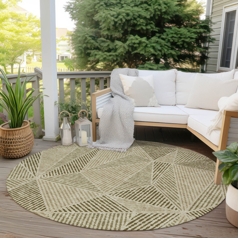 Itzayana Washable Geometric Indoor / Outdoor Rug, Round 8'