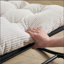 Chaise berçante d'extérieur, coussin confortable, avec coussin épais et doux, pour le salon, la chambre à coucher, la salle de lecture, structure noire avec coussin blanc