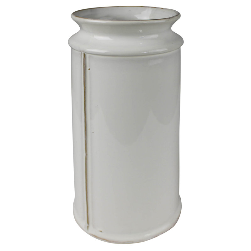 Vase en céramique d'Yvette, H 8,75 po x l 4,5 po x P 4,5 po