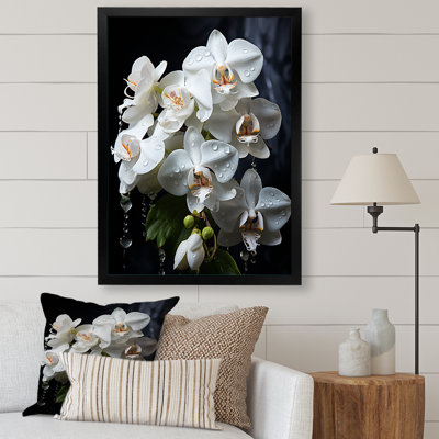 Pétales d'orchidées blanches élégantes sur toile