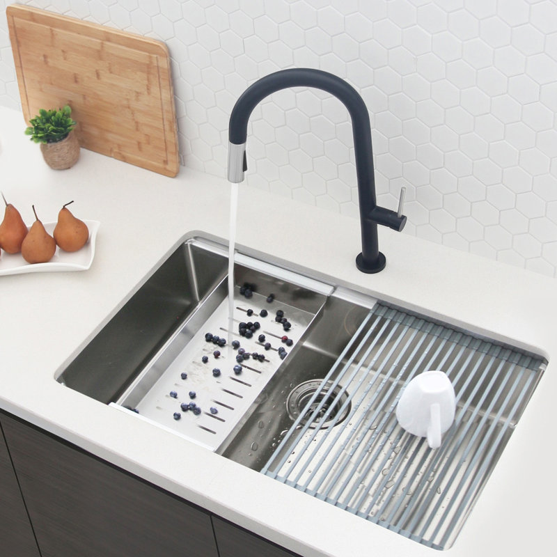 Catania Modern Single Handle Kitchen Faucet, Noir mat/nickel brossé