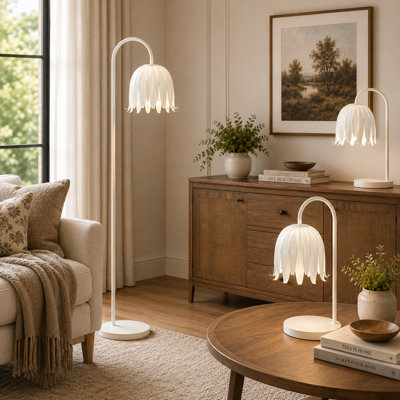 Ensemble de lampes de table et de plancher arquées en métal 60 "avec abat-jour inspiré des pétales (ensemble de 3)