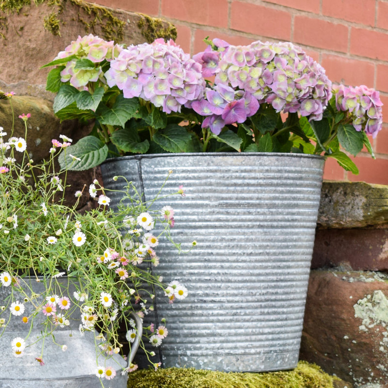 Ribbed Metal Planter, Grey, 32Hx 28Wx 28cmD