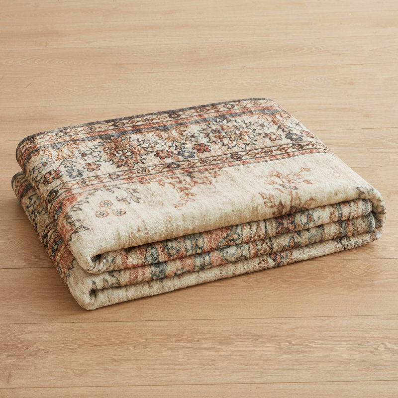 Aminu Oriental Area Rug, Rectangle 220 x 290cm
