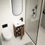 Meuble-lavabo autoportant de 18 pouces avec lavabo simple. Cabinet de caractère délicat. Lavabo en céramique. Bois d'ébène brun pour portes de salle de bain à fermeture en douceur. Petits espaces de bain
