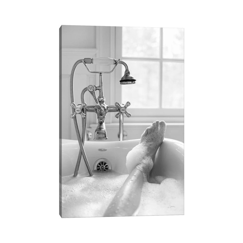 Bubble Bath II by Aledanda - Wrapped Canvas Gallery-Wrapped Canvas Giclée, 20.32 cm H x 30.48 cm W