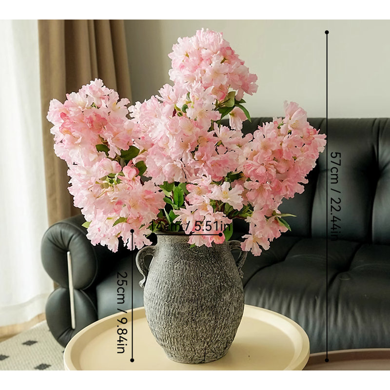 Décoration de fleurs simulées