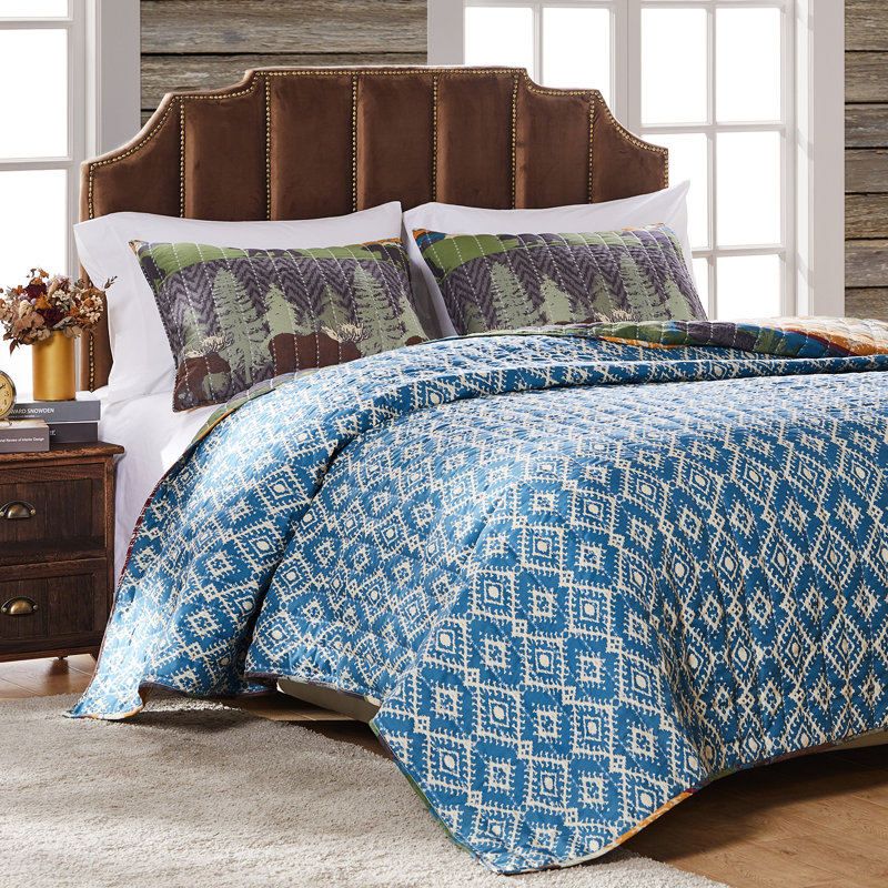 Black Bear Lodge Reversible Twin Microfiber Quilt Set