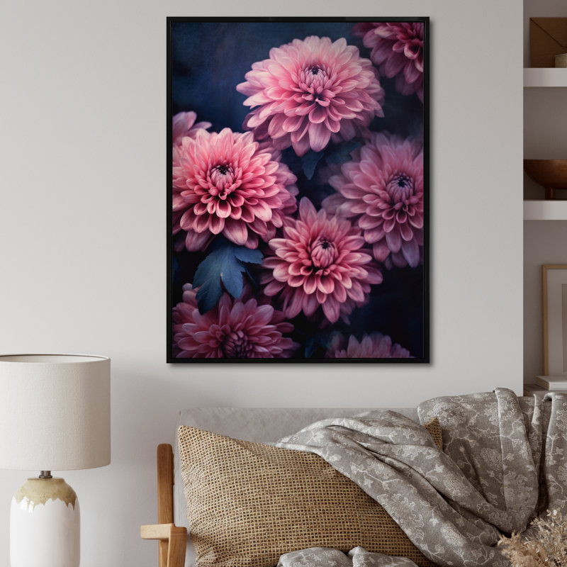«Pink Grey Mums Spendor», reproduction sur toile, H 44 po x l 34 po x P 1,5 po, Cadre flottant noir