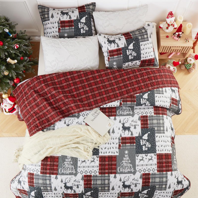 Reversible Christmas Patchwork Plaid Quilt Set, King Comforter (3 Total Pieces)