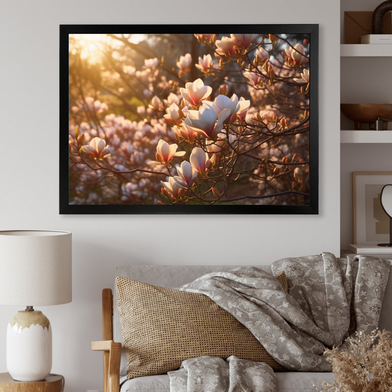 «White Pink Magnolias Landscape II», reproduction sur toile, H 16 po x l 32 po x P 1 po, Cadre photo noir