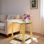 Table de bout moderne carrée avec plateau en verre trempé, tablette inférieure et structure asymétrique en métal-384847956