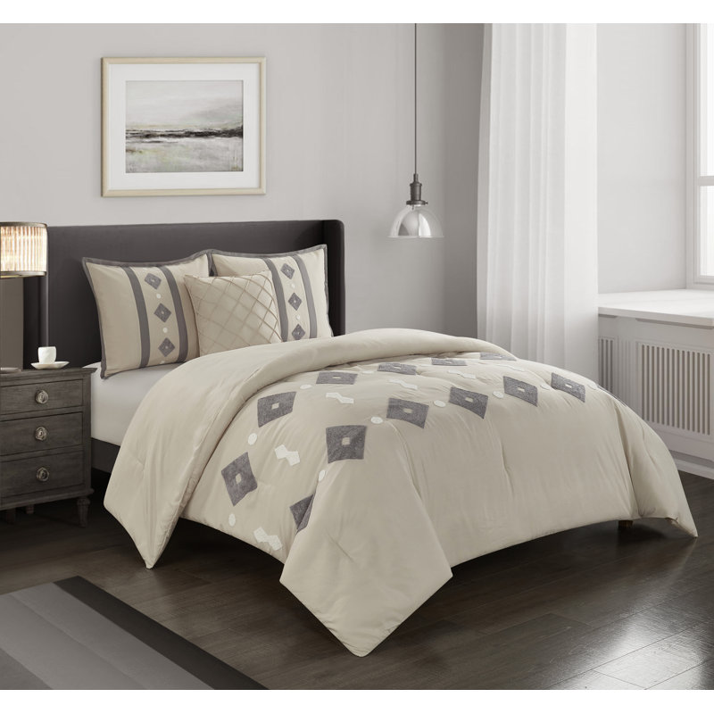 Nessie Comforter Set, King Comforter + 2 Shams + 1 Throw Pillow