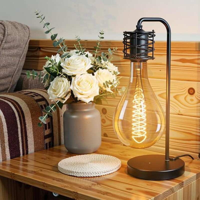 Oversized Amber Zigzag Edison Bulb