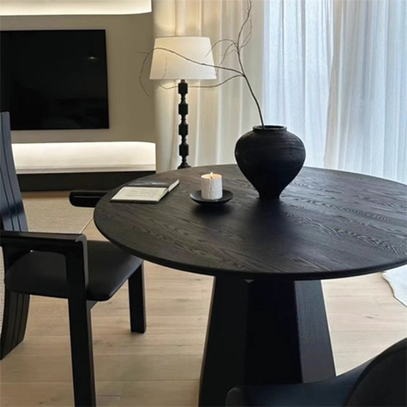 Solid and beautiful dining table, 29.52"H x 47.24"L x 47.24"W