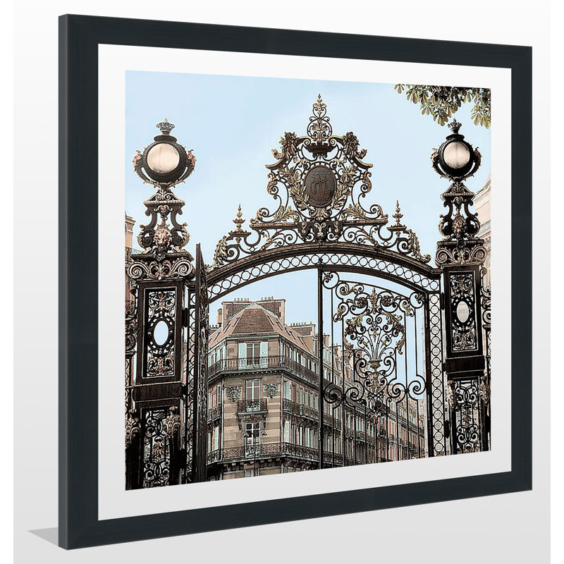 « paris gates ii » par alan blaustein,, reproduction de photo encadrée, H 27,5 po x l 27,5 po x P 0,75 po