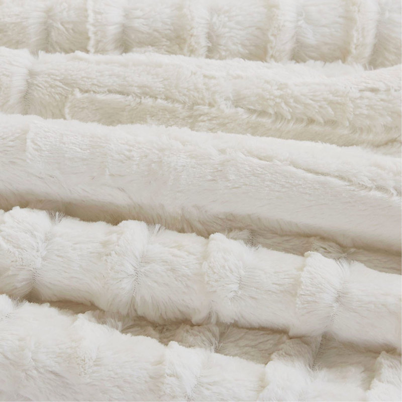 Fur Down Alternative Comforter Mini Set, King Comforter + 2 Shams