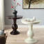 Table d'appoint blanc antique avec base piédestal