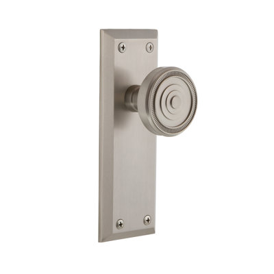 Grandeur Fifth Avenue Plate Privacy with Soleil Door Knob