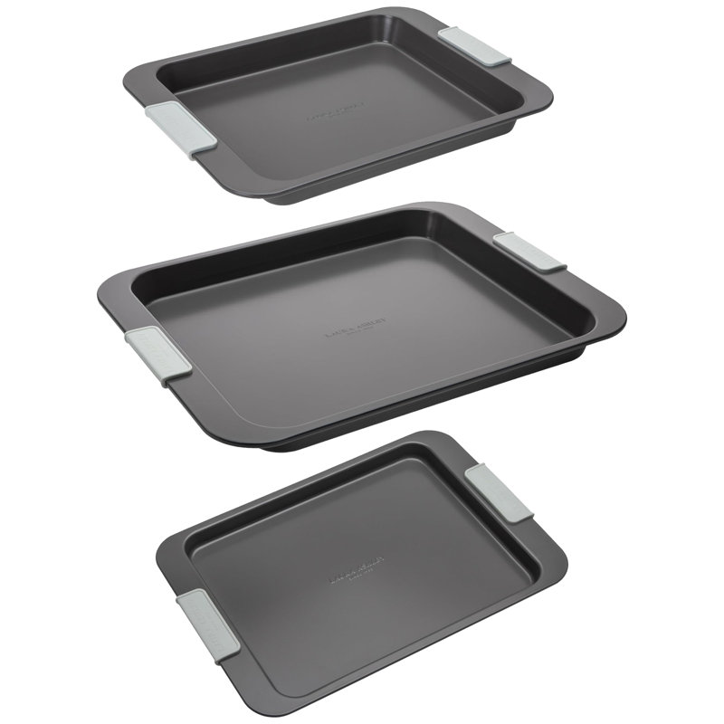 Laura Ashley Classic Cake Pan