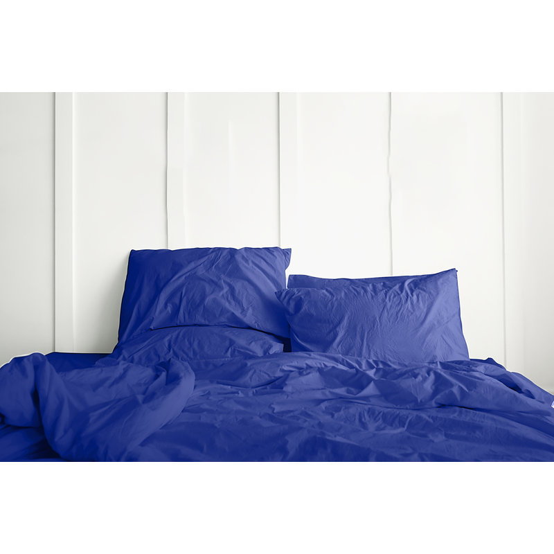 6 Piece Rayon Guest Room Sheet Set Case Pack, Queen Sheet Set + 1 Fitted Sheet + 4 Pillowcases, Violet