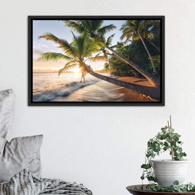 " Secret Beach, Caribbean " by Stefan Hefele