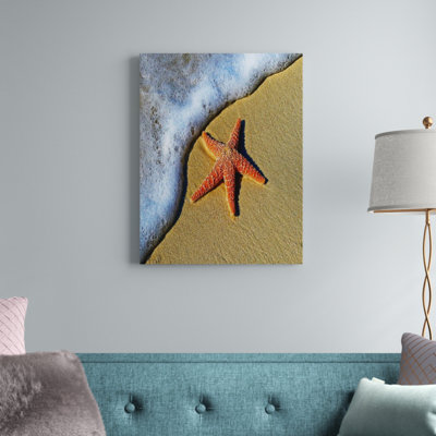 Pedro Lastra - Single Picture Frame Print on Wood