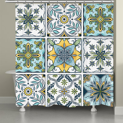 Rideau de douche Blue Sunrise Medallion par Laural Home