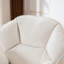 Fauteuil d'appoint pivotant rembourré et capitonné-969980317
