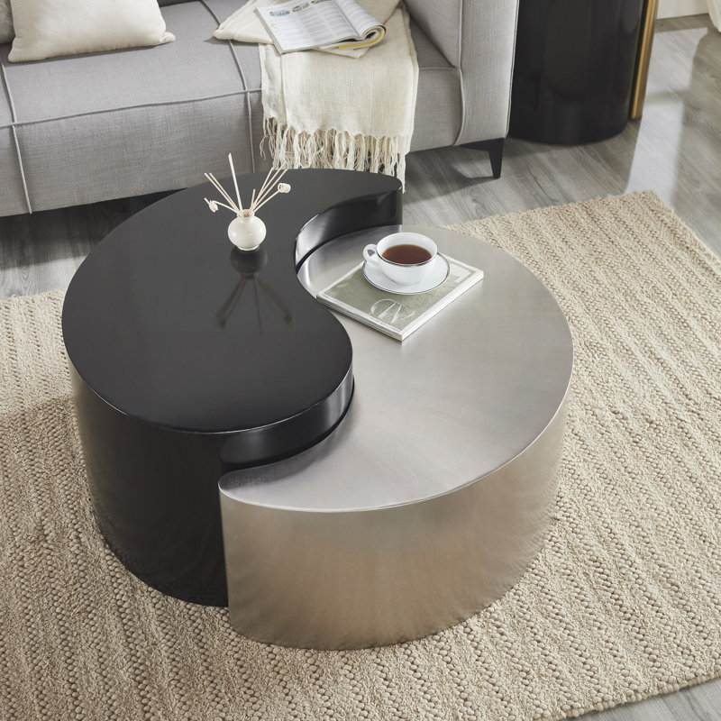 Table basse fabriquée avec un cadre en tôle de fer, H 17 po x L 36,5 po x l 36,5 po, Noir / argenté