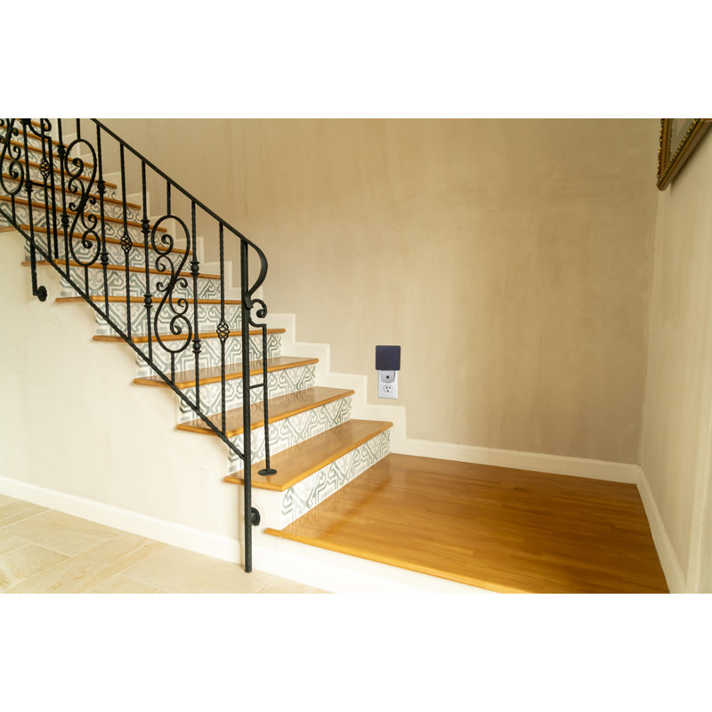 Navy Automatic LED Night Light with Motion Sensor