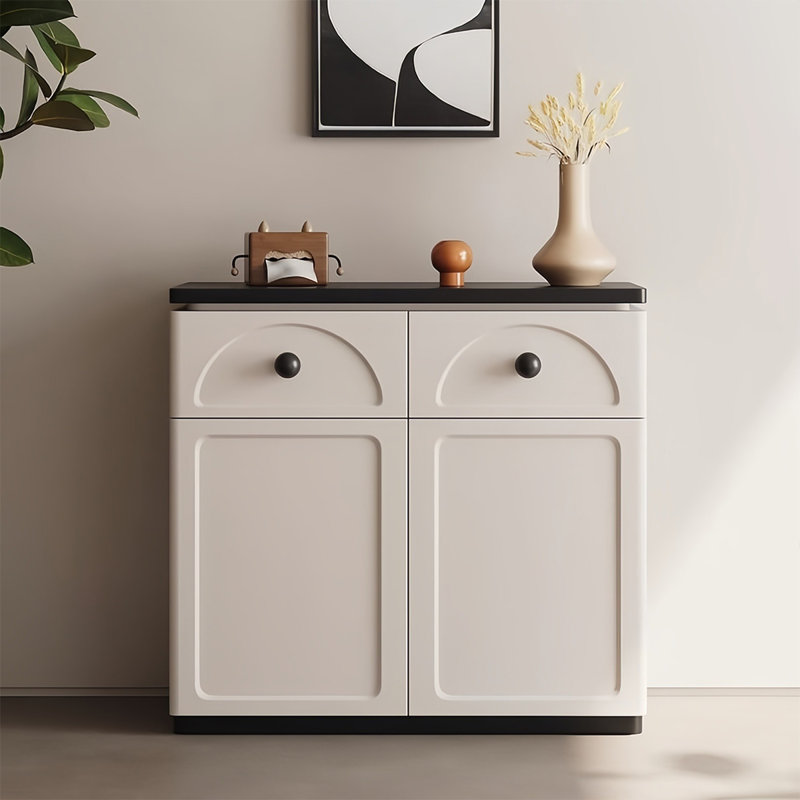 Buffet de style crème français, H 33,46 po x l 31,49 po x P 14,56 po