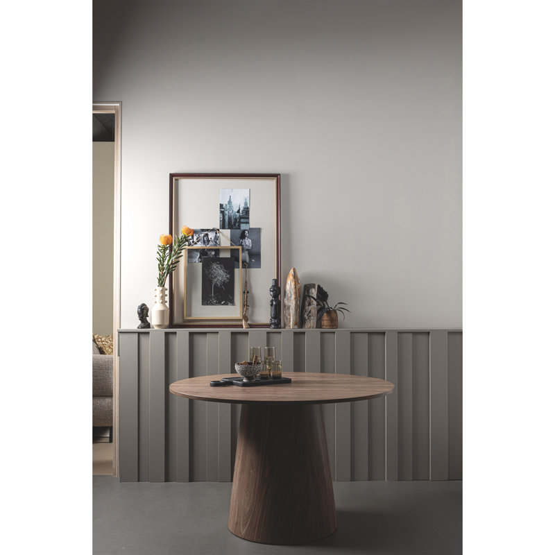 Maan Round Dining Table