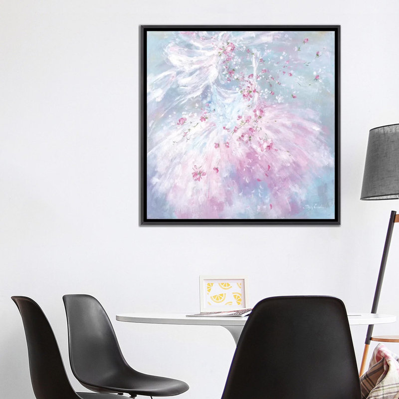 « Rosebuds tutu I » par Debi coules-reproduction d’art, H 37 po x l 37 po x P 1,5 po, Encadrement noir décoloré, Pas de tapis