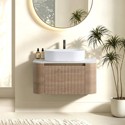 Meuble-lavabo de 30 po avec lavabo, armoire murale en chêne miel avec porte-serviettes gratuit, conception simple de lavabo en céramique rayée ovale, sans bonde ni robinet, pré-assemblé