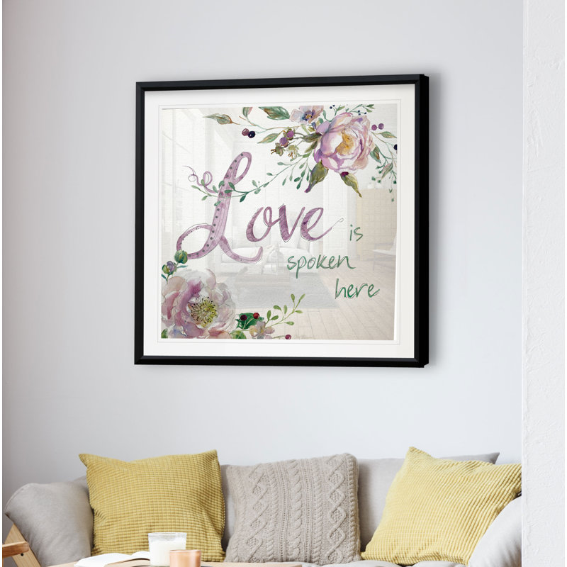 «Love is Spoken Here», reproduction d'art textuel, H 17,5 po x l 17,5 po x P 1,5 po, Cadre plastique noir