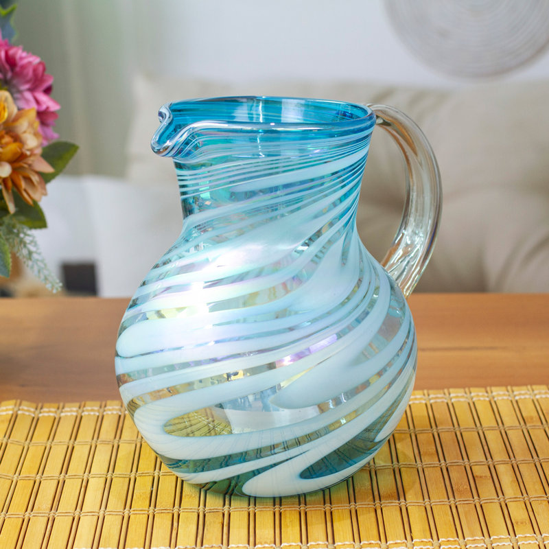 Pichet en verre recyclé soufflé à la main Ivy Bronx