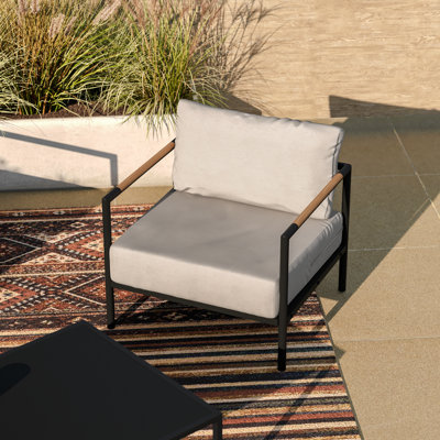 Amy Metal Outdoor Lounge Chair