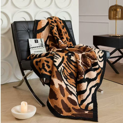 Autumn and Winter Animal Skin Pattern Half Fleece Blanket Single Sofa Shawl Cover Leg Warm Air Conditioning Blanket Office Decoration Blanket
