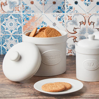 Biscuit Tin: Living Nostalgia, Blue - The Big Kitchen - Cookware, Bakeware  & Kitchenware Shop Bristol