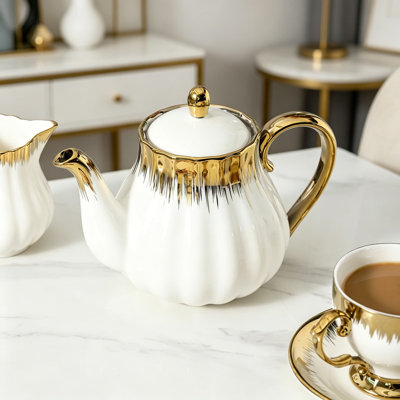 Ceramic Teapot with Removable Stainless Steel Infuser, 30oz White Teapot with Gold Trim, Floral Teapot for Loose Leaf Tea and Tea Bags, Classic Wave-Textured Glaze Coffee Tea Kettle