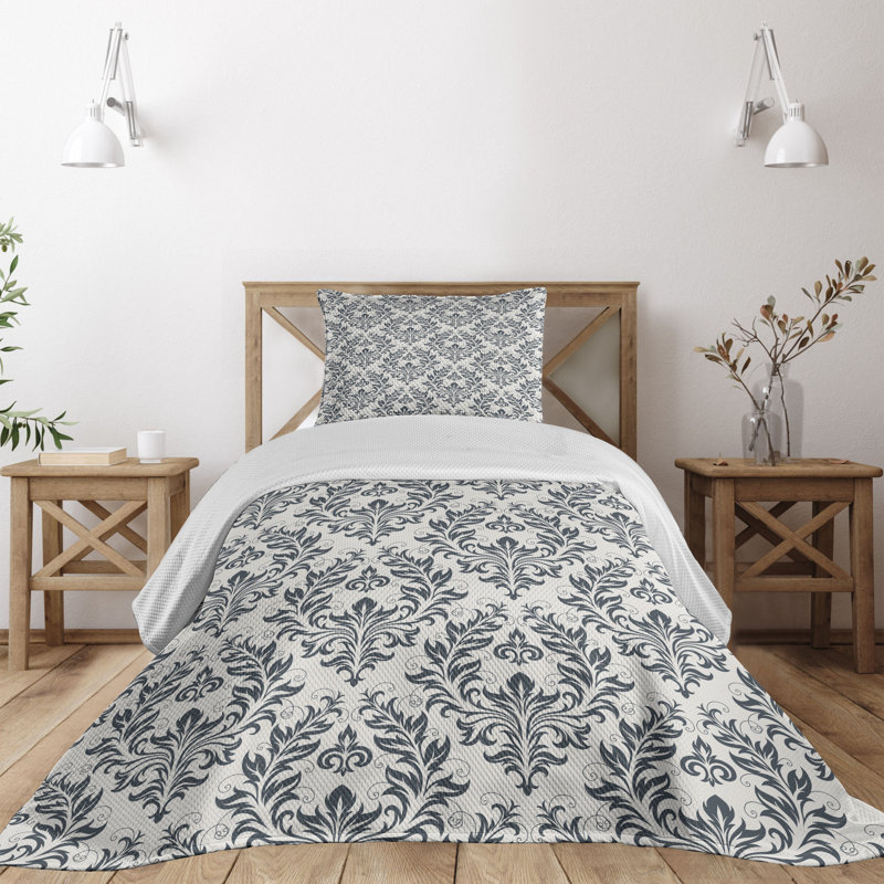 King Size White and Gray Quilted Bedspread Set