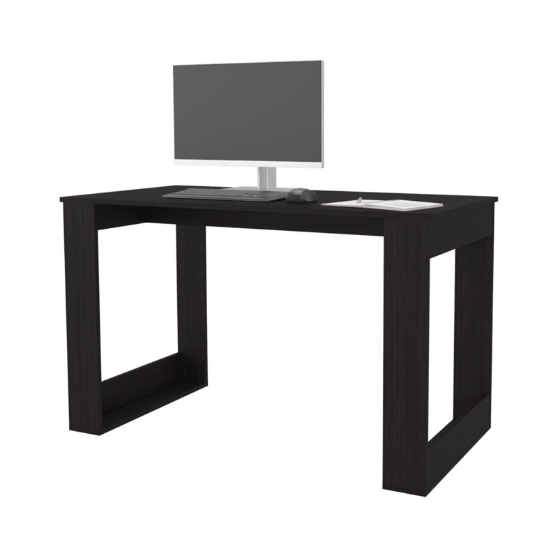 Bureau d'écriture avec une grande surface de travail