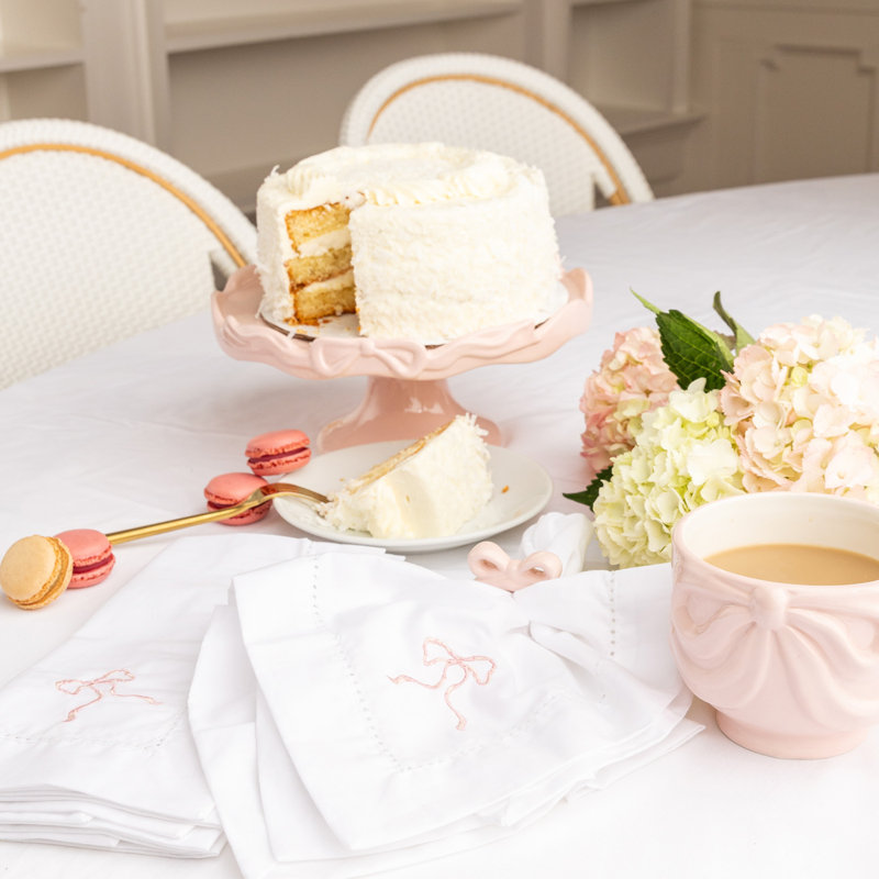 Serviette de table rose brodée