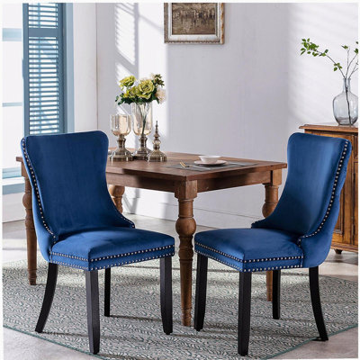 A&A Furniture, chaise de salle à manger rembourrée à oreilles avec garniture cloutée et pieds en bois massif, bleu, ensemble de 2