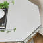 Table basse de style tambour avec incrustation de cristal miroir, table décorative argentée Polygonal